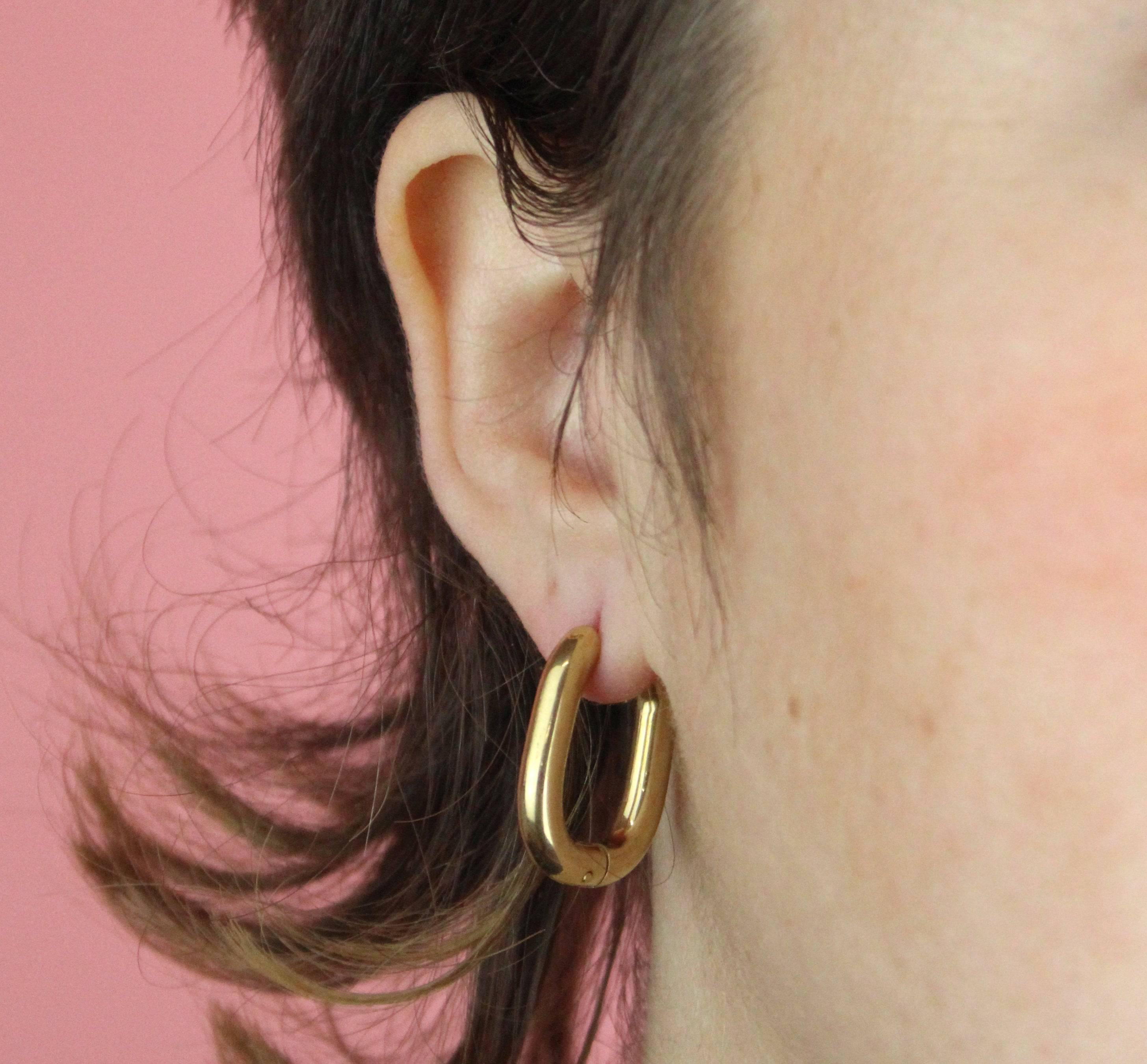 Chunky Oval Hoop Earrings (Gold Plated)